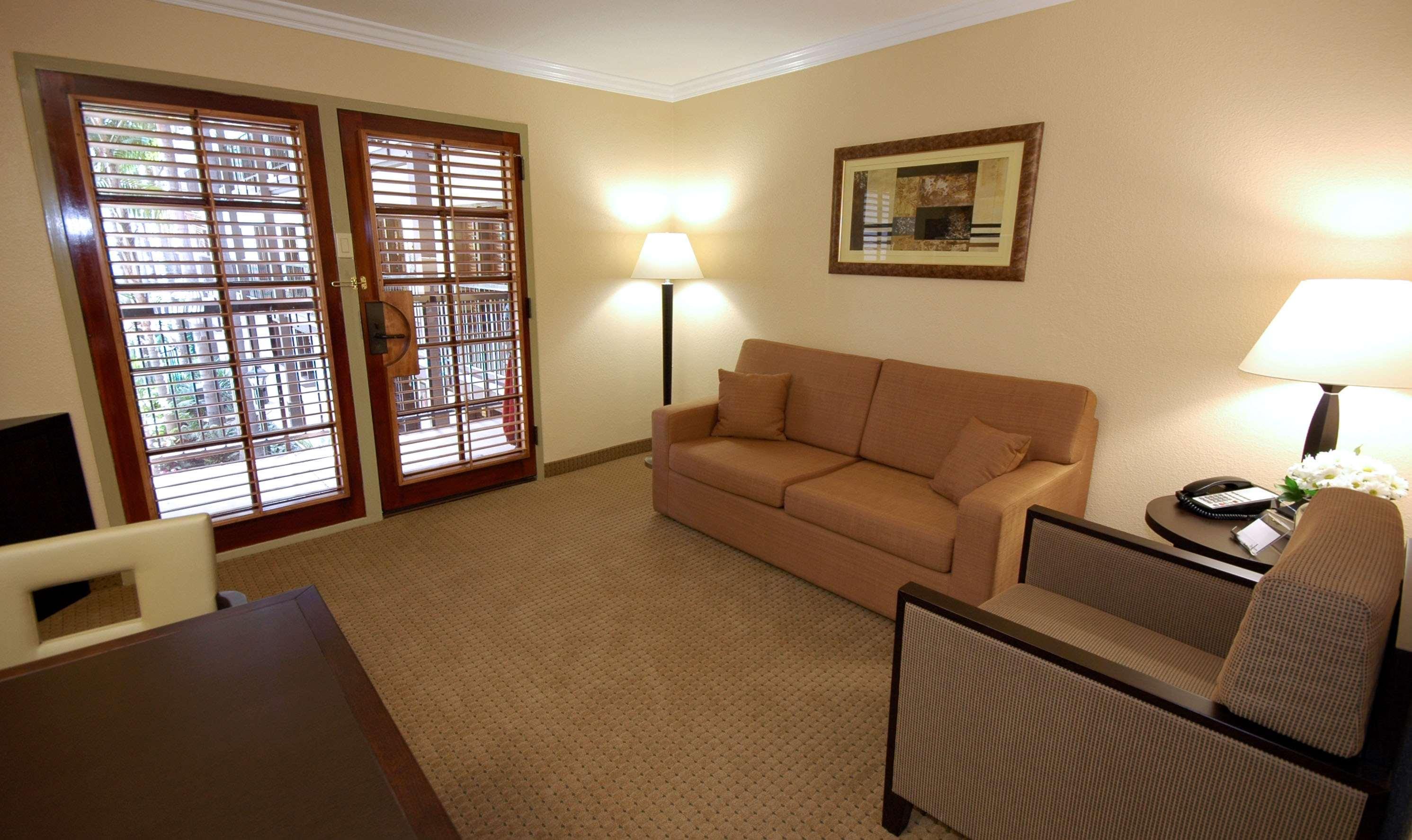 Buena Park Grand Hotel & Suites Eksteriør bilde